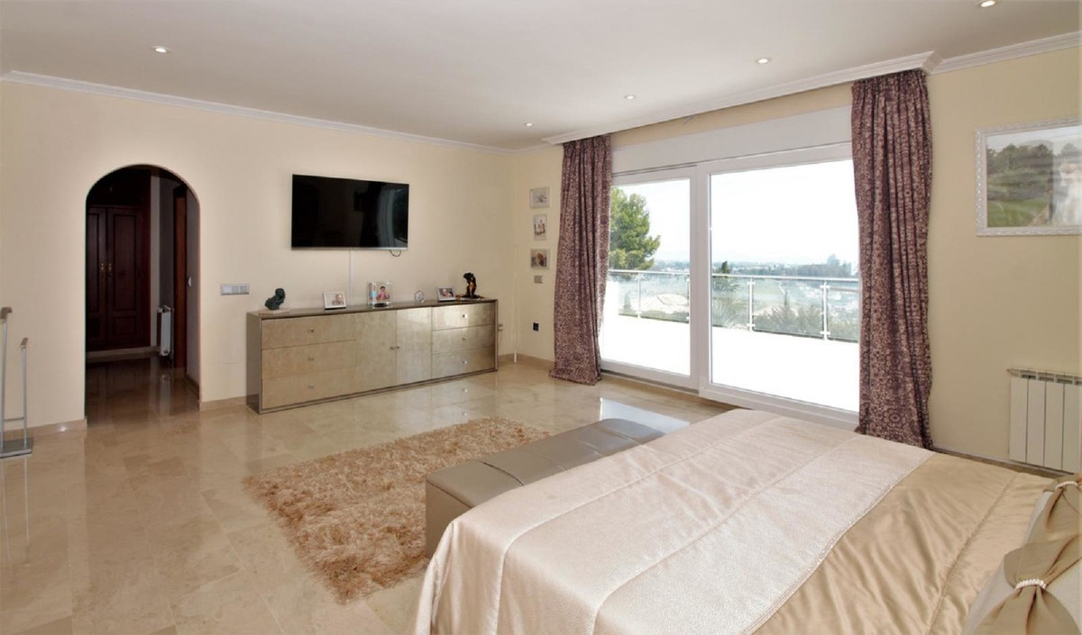 Se vende Villa - Chalet de 10 dormitorios en Costa Del Sol, Málaga, España