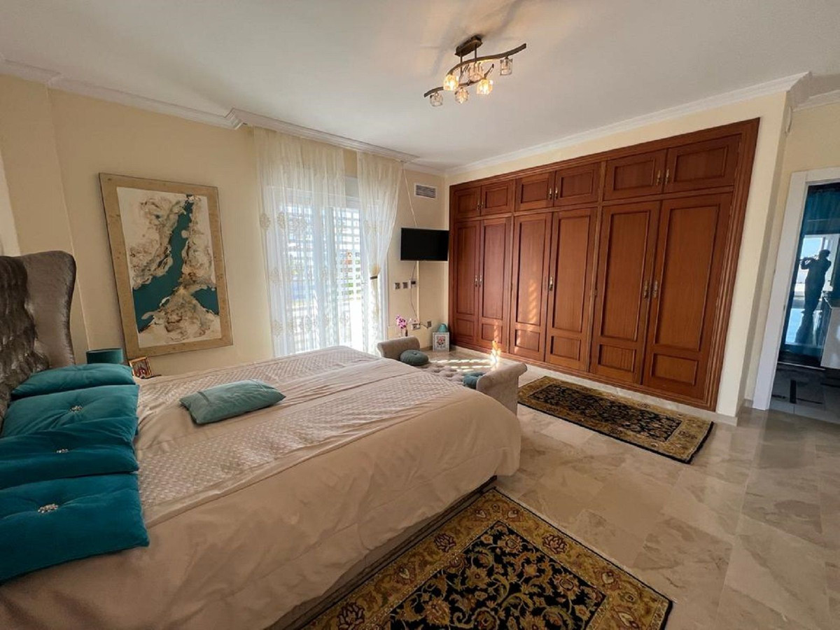 Se vende Villa - Chalet de 10 dormitorios en Costa Del Sol, Málaga, España