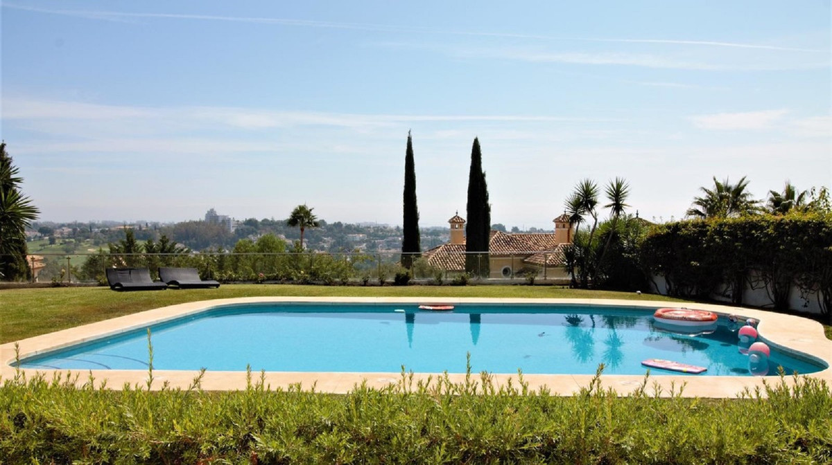 Se vende Villa - Chalet de 10 dormitorios en Costa Del Sol, Málaga, España