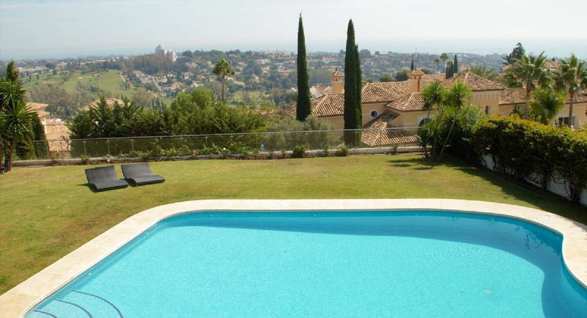Se vende Villa - Chalet de 10 dormitorios en Costa Del Sol, Málaga, España
