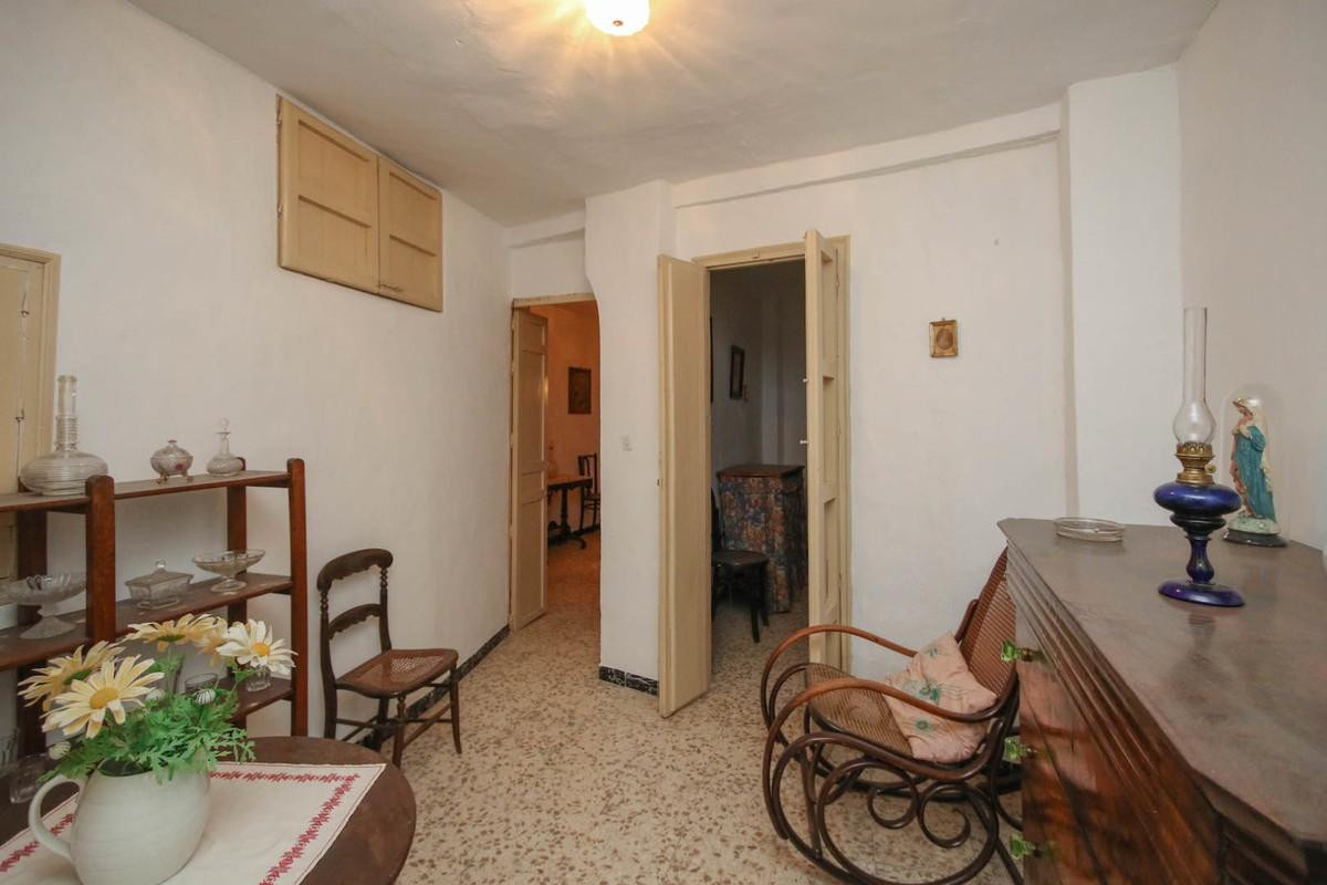 6 Bed Commercial unit for sale in Tolox Costa Del Sol, Málaga, Spain