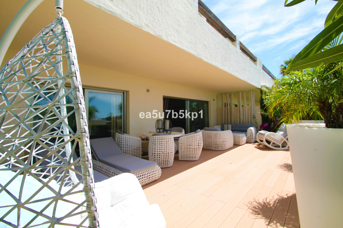 3 Bed Apartment for sale in Benahavís Costa Del Sol, Málaga, Spain