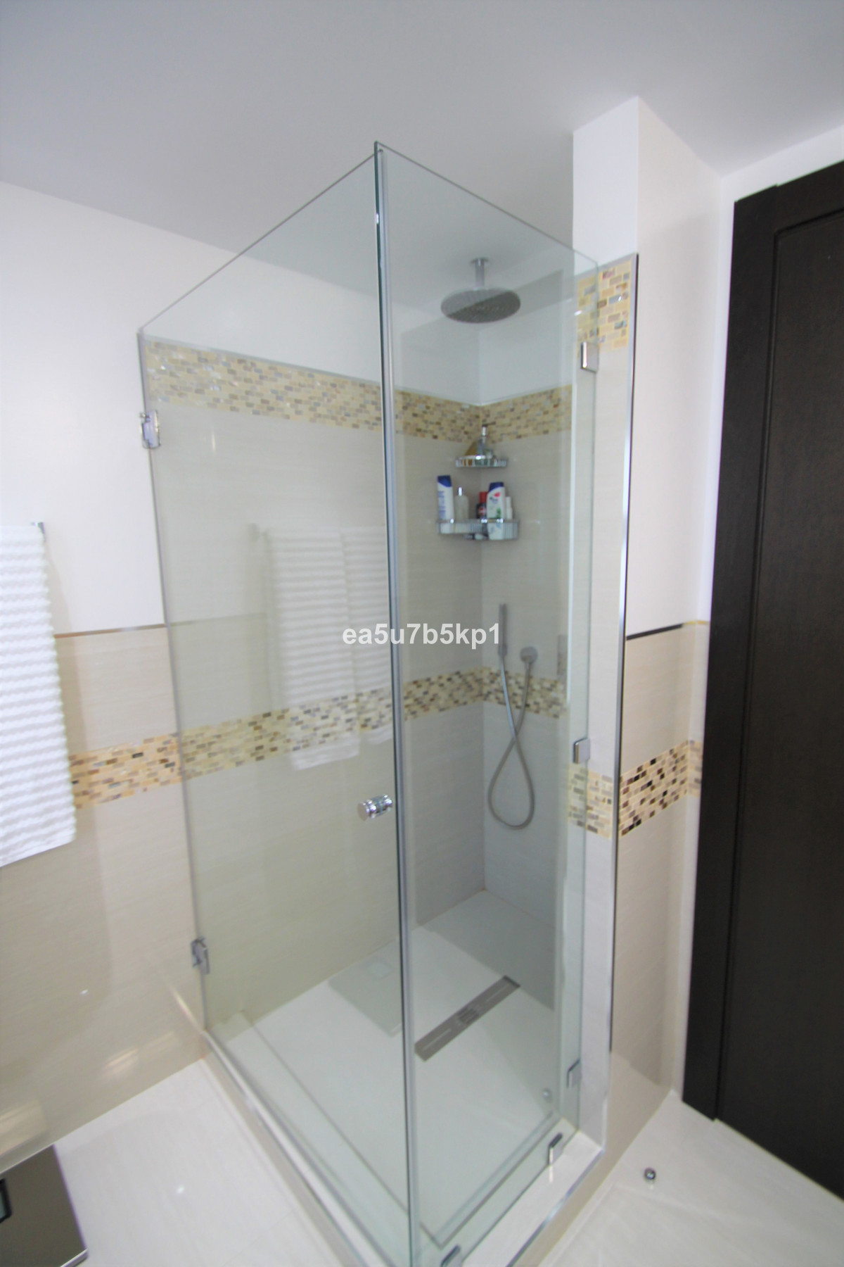 3 Bed Apartment for sale in Benahavís Costa Del Sol, Málaga, Spain