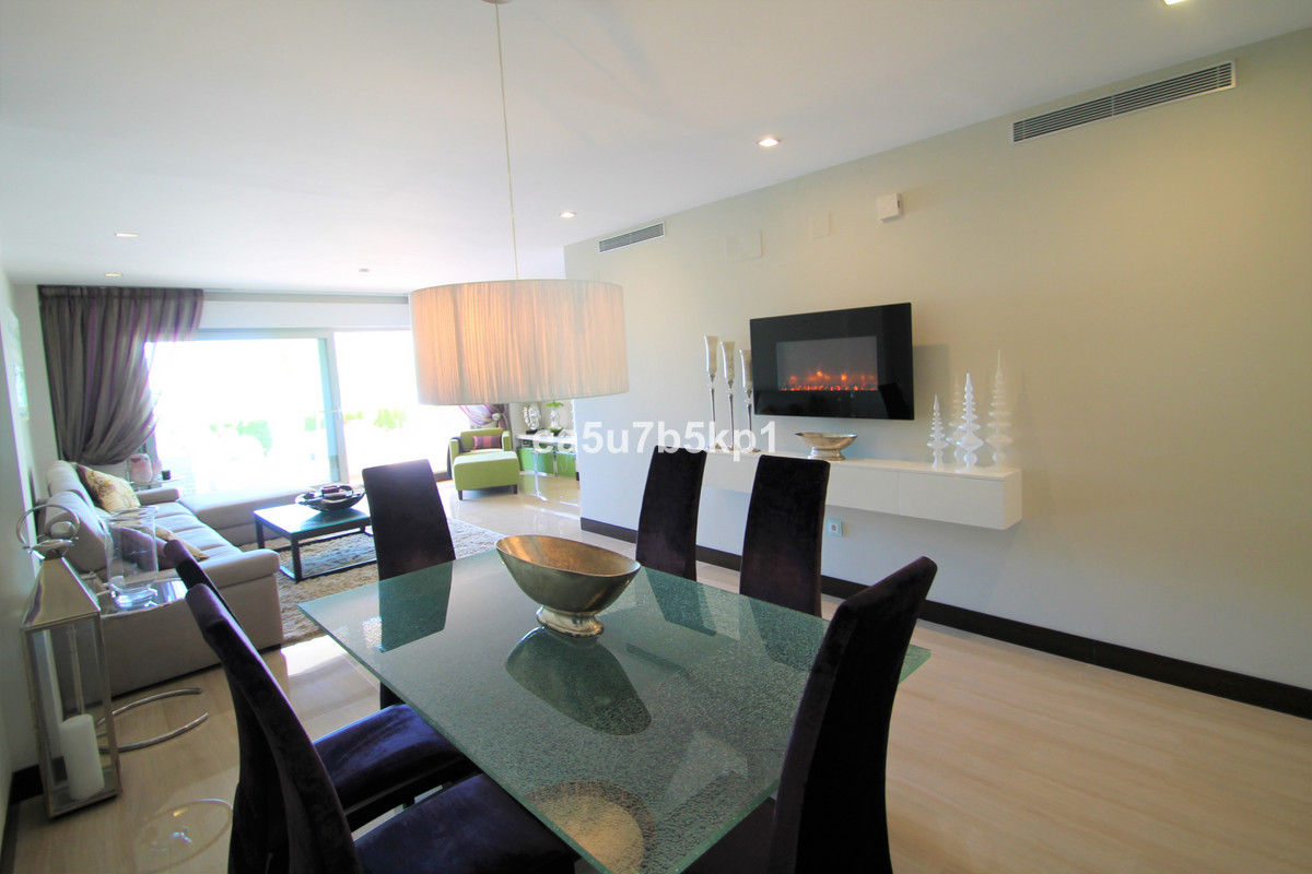 3 Bed Apartment for sale in Benahavís Costa Del Sol, Málaga, Spain