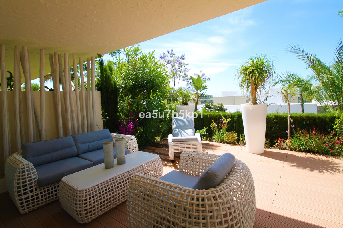 3 Bed Apartment for sale in Benahavís Costa Del Sol, Málaga, Spain
