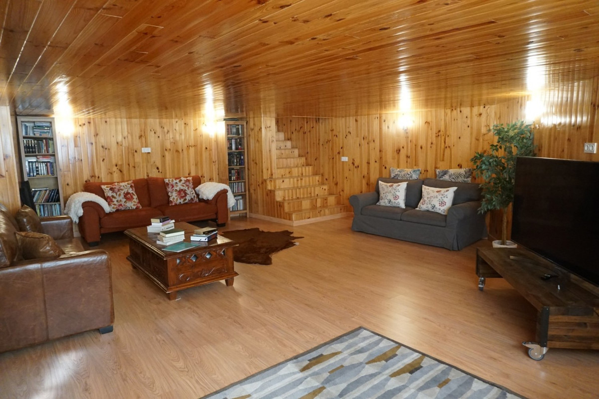 Se vende Villa - Chalet de 4 dormitorios en Costa Del Sol East, Málaga, España