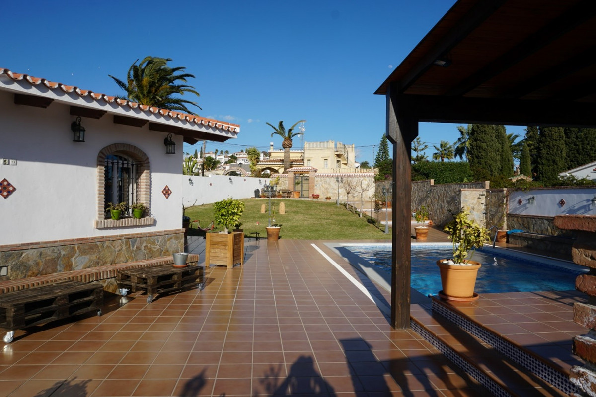 Se vende Villa - Chalet de 4 dormitorios en Costa Del Sol East, Málaga, España