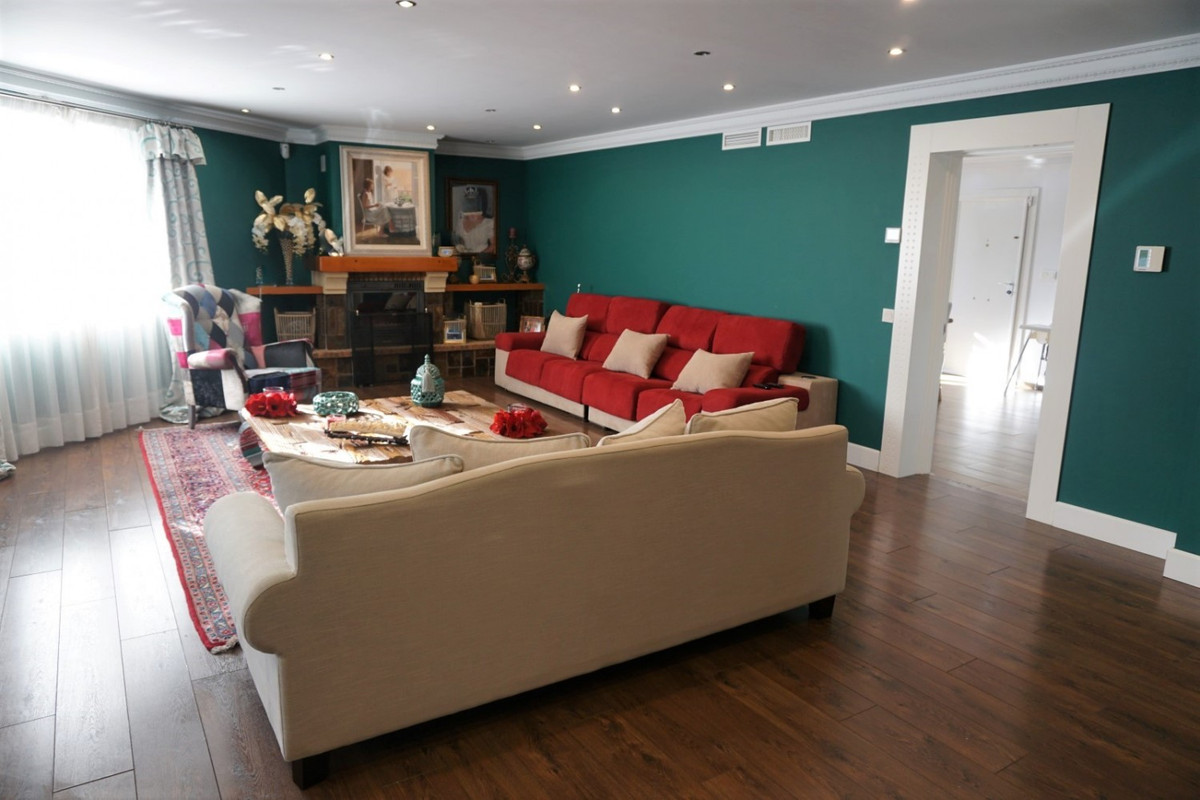 Se vende Villa - Chalet de 4 dormitorios en Costa Del Sol East, Málaga, España