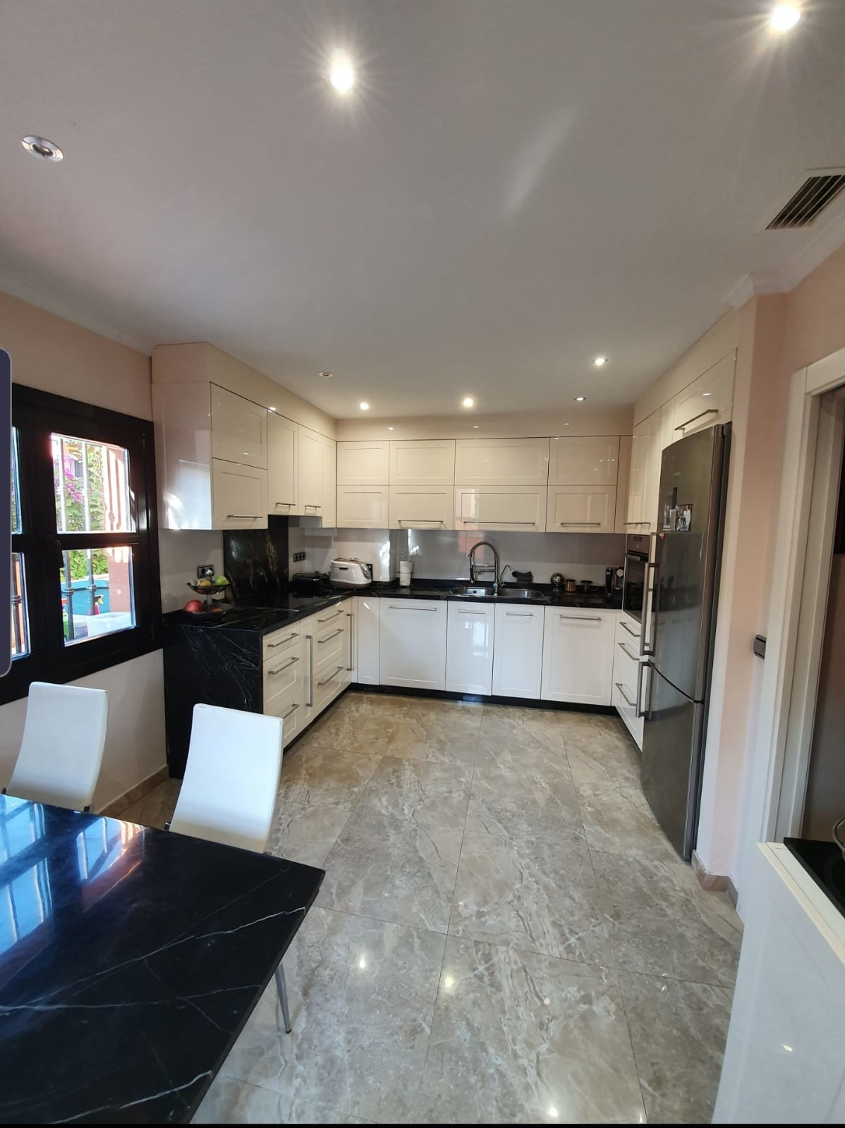 4 Bed Townhouse for sale in San Pedro De Alcántara Costa Del Sol, Málaga, Spain