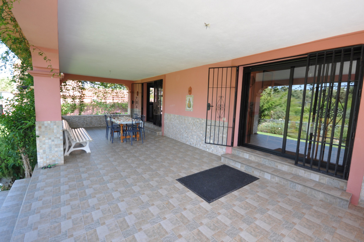 4 Bed Townhouse for sale in Casares Playa Costa Del Sol, Málaga, Spain
