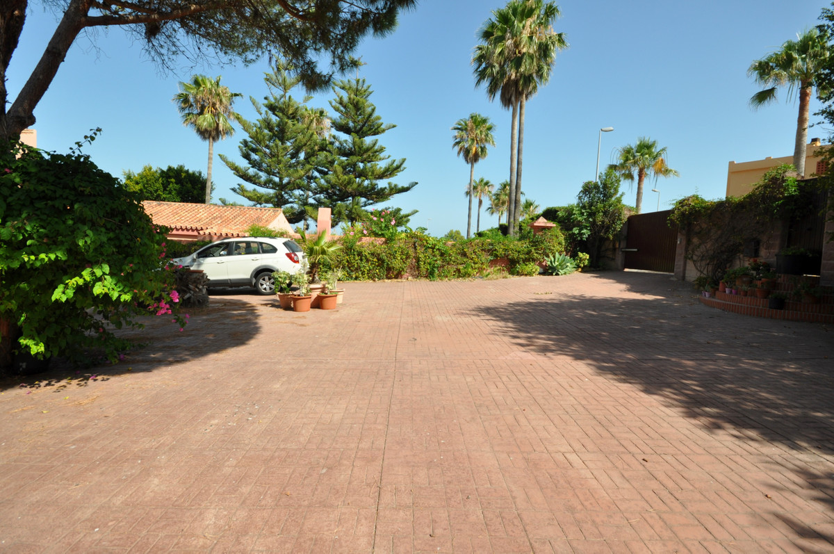 4 Bed Townhouse for sale in Casares Playa Costa Del Sol, Málaga, Spain