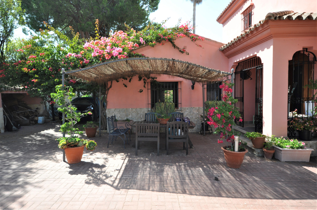 4 Bed Townhouse for sale in Casares Playa Costa Del Sol, Málaga, Spain