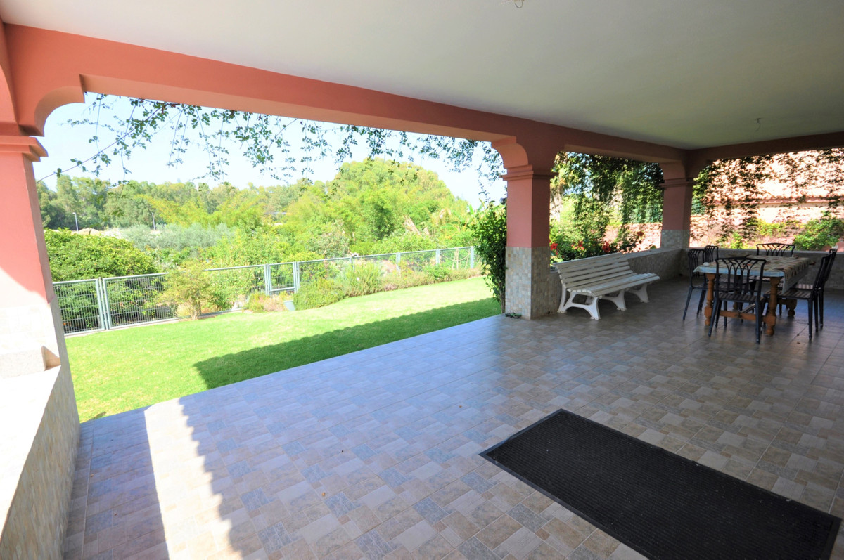 4 Bed Townhouse for sale in Casares Playa Costa Del Sol, Málaga, Spain