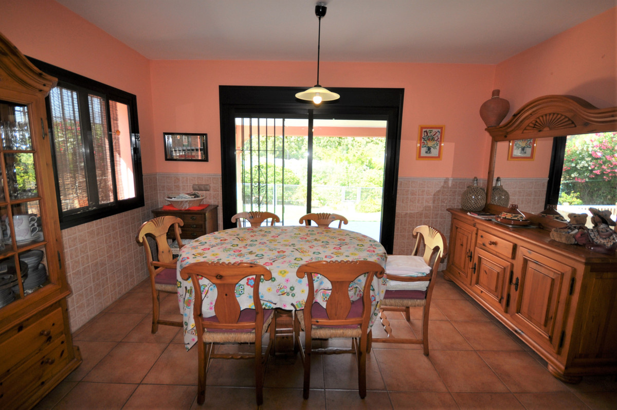 4 Bed Townhouse for sale in Casares Playa Costa Del Sol, Málaga, Spain