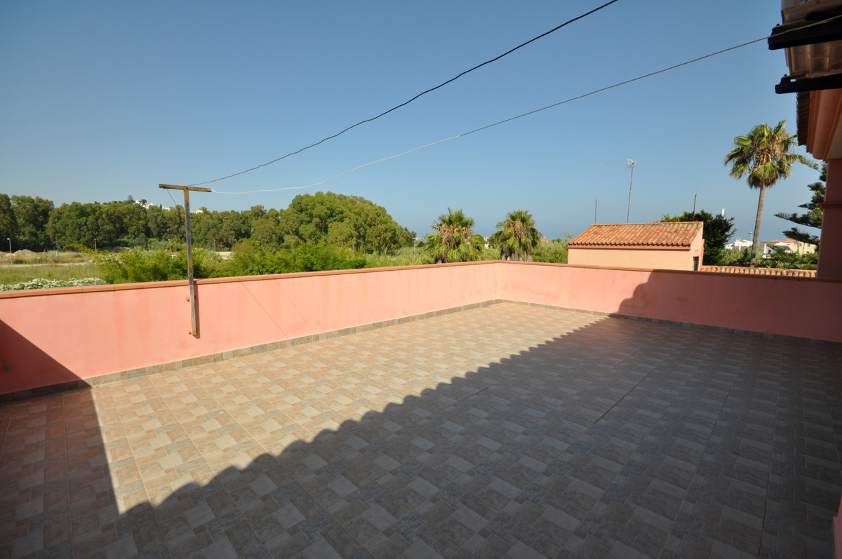 4 Bed Townhouse for sale in Casares Playa Costa Del Sol, Málaga, Spain