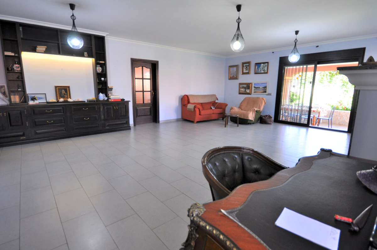 4 Bed Townhouse for sale in Casares Playa Costa Del Sol, Málaga, Spain