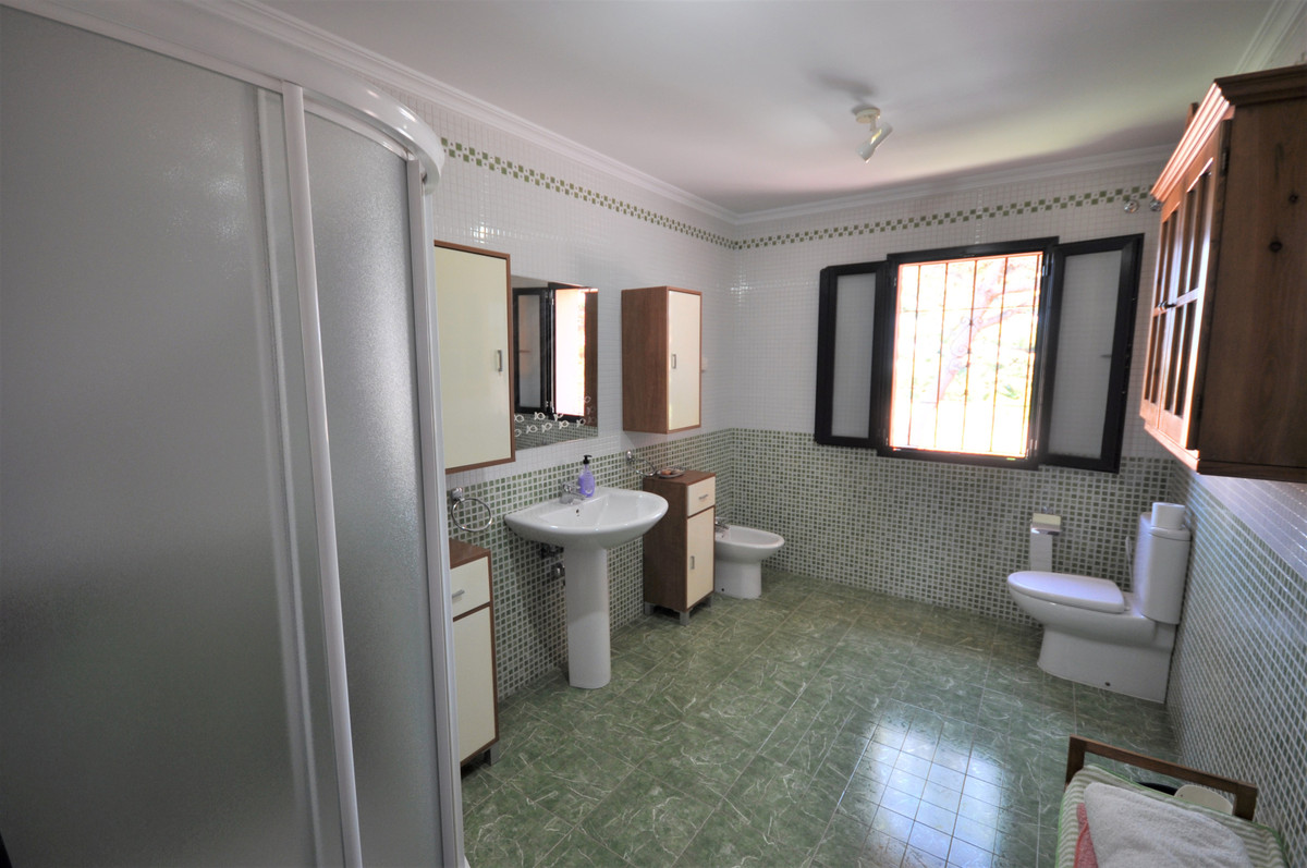 4 Bed Townhouse for sale in Casares Playa Costa Del Sol, Málaga, Spain