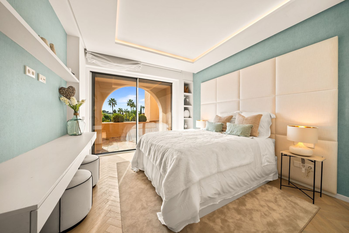 3 Bed Apartment for sale in Atalaya Costa Del Sol, Málaga, Spain