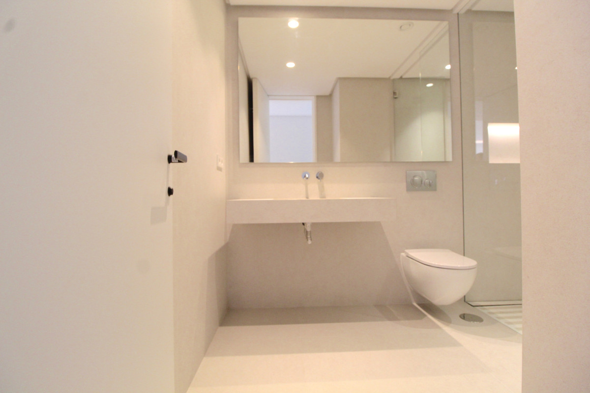 3 Bed Apartment for sale in Atalaya Costa Del Sol, Málaga, Spain