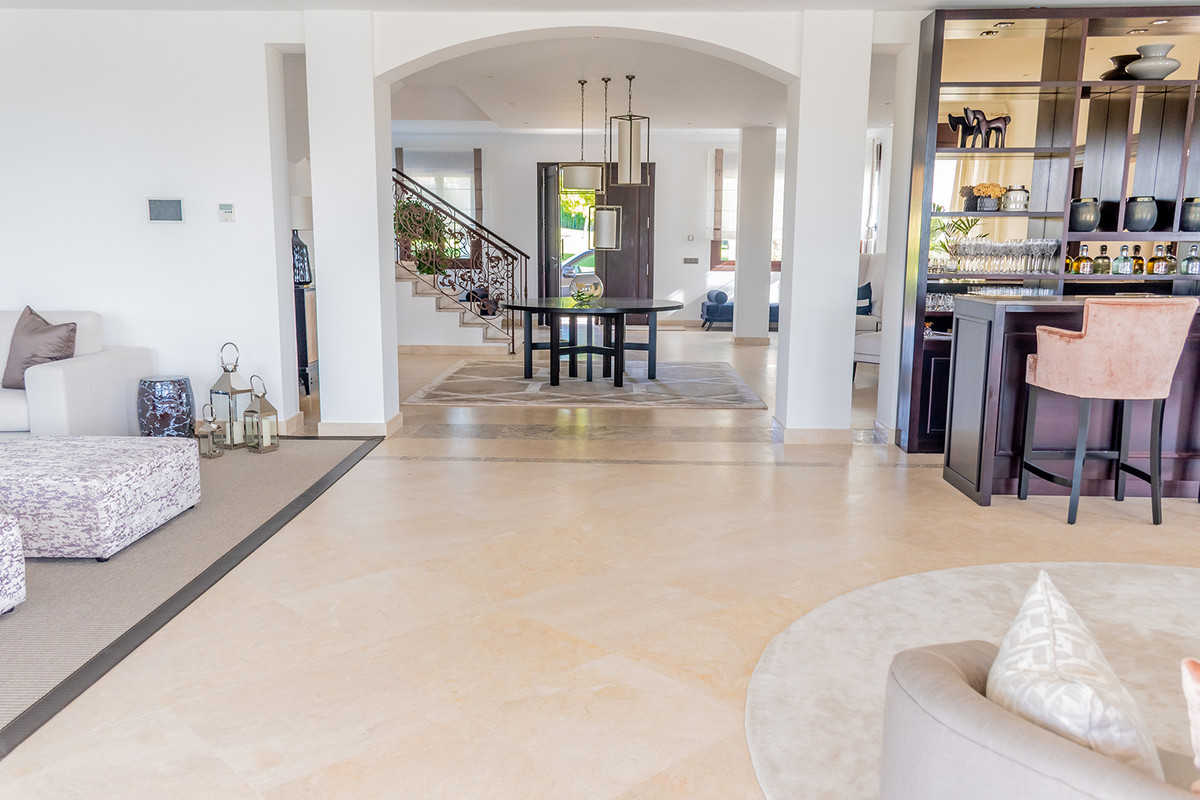 5 Bed Townhouse for sale in Guadalmina Alta Costa Del Sol, Málaga, Spain
