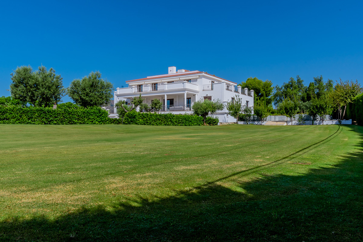 5 Bed Townhouse for sale in Guadalmina Alta Costa Del Sol, Málaga, Spain