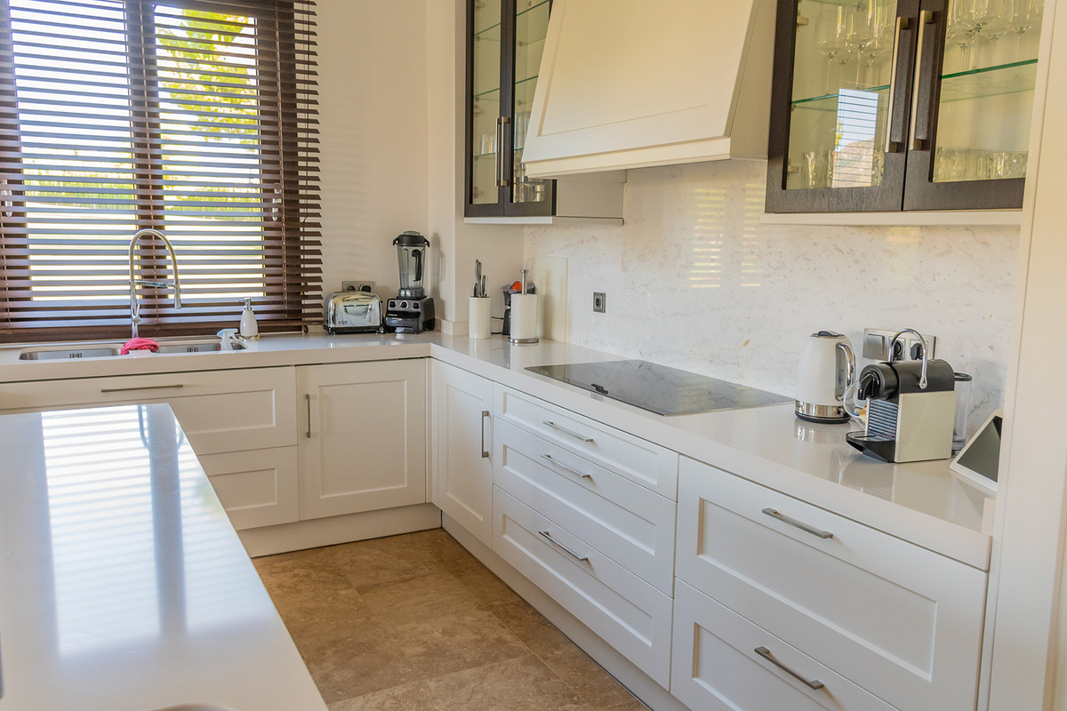 5 Bed Townhouse for sale in Guadalmina Alta Costa Del Sol, Málaga, Spain