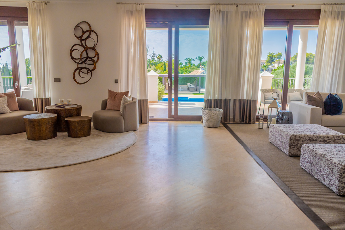 5 Bed Townhouse for sale in Guadalmina Alta Costa Del Sol, Málaga, Spain