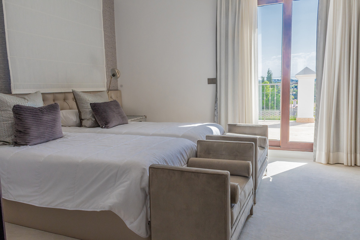 5 Bed Townhouse for sale in Guadalmina Alta Costa Del Sol, Málaga, Spain