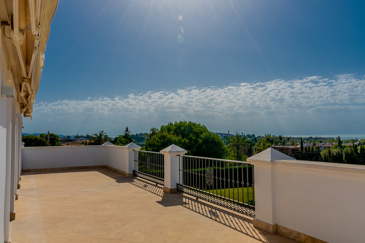 5 Bed Townhouse for sale in Guadalmina Alta Costa Del Sol, Málaga, Spain