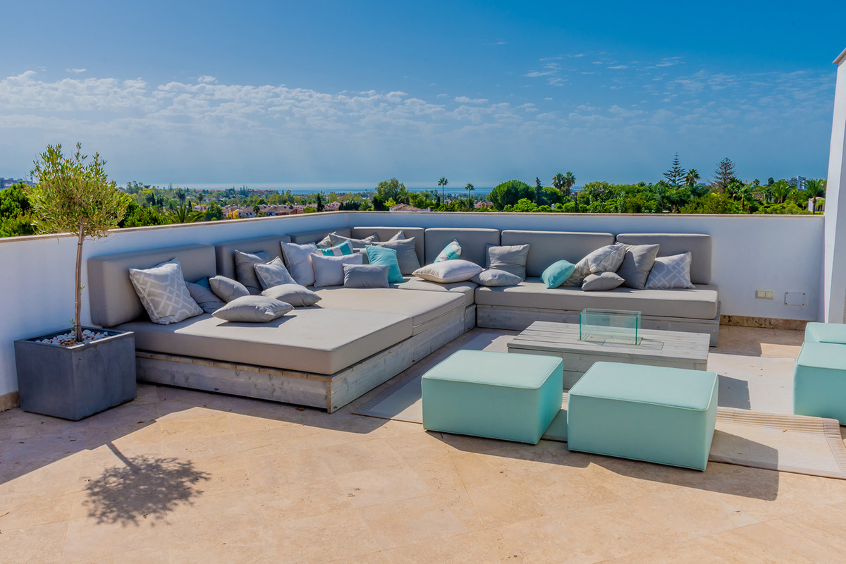 5 Bed Townhouse for sale in Guadalmina Alta Costa Del Sol, Málaga, Spain
