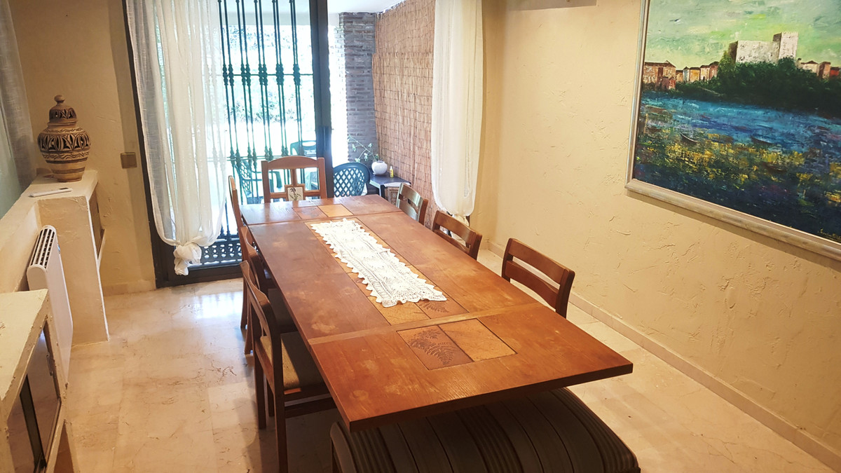 Se vende Villa - Chalet de 5 dormitorios en Costa Del Sol, Málaga, España