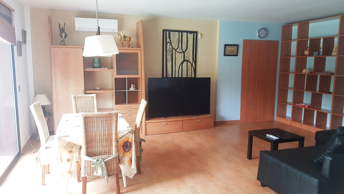 Se vende Villa - Chalet de 5 dormitorios en Costa Del Sol, Málaga, España