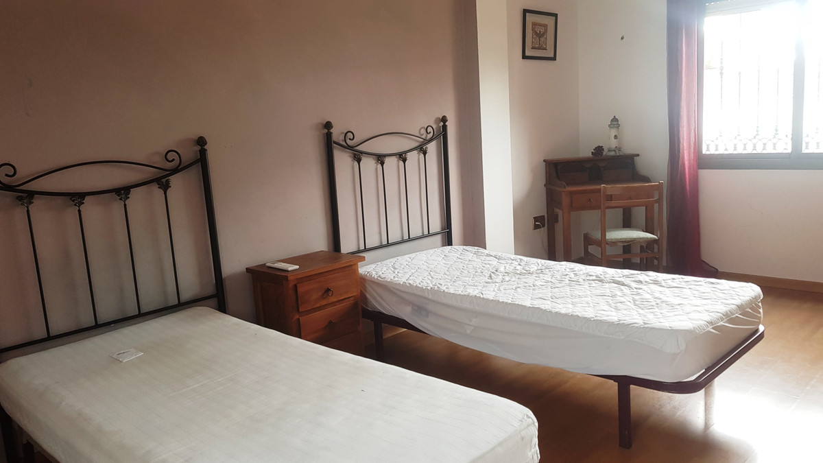 Se vende Villa - Chalet de 5 dormitorios en Costa Del Sol, Málaga, España