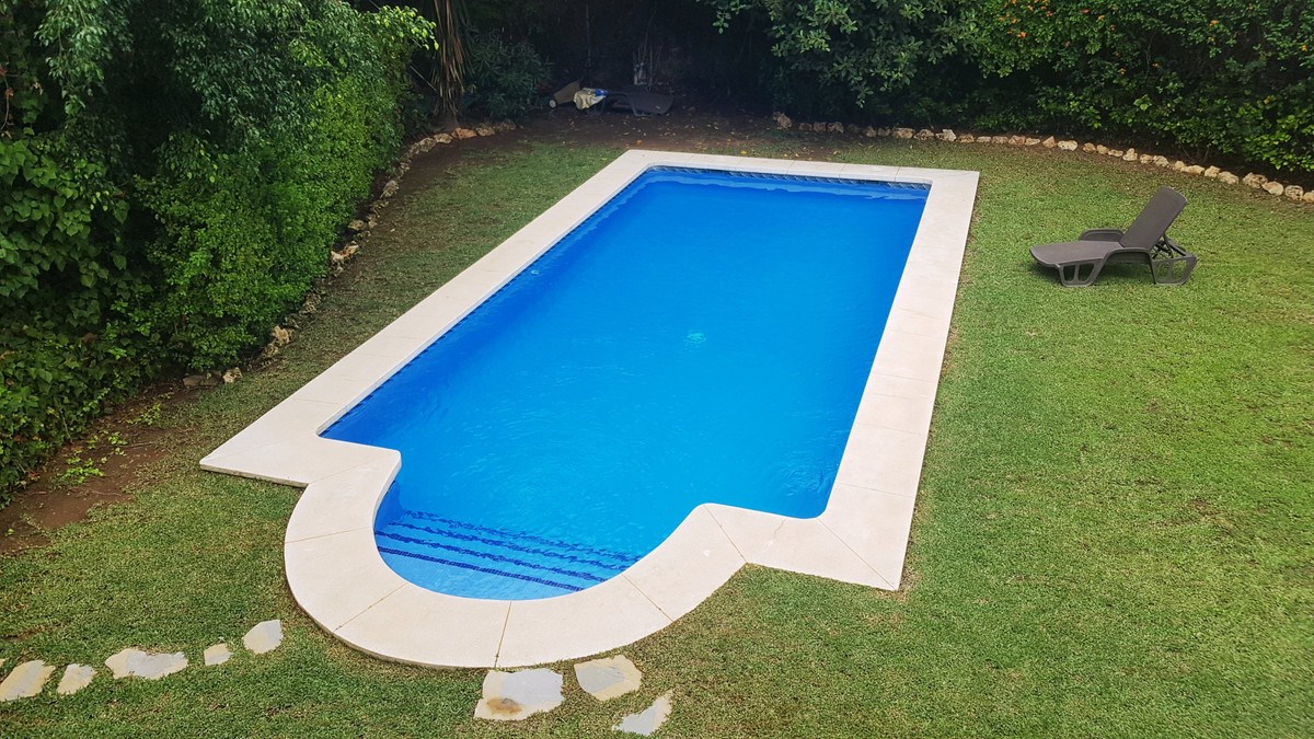 Se vende Villa - Chalet de 5 dormitorios en Costa Del Sol, Málaga, España