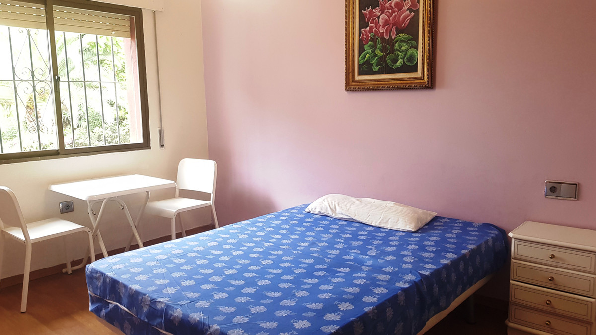 Se vende Villa - Chalet de 5 dormitorios en Costa Del Sol, Málaga, España