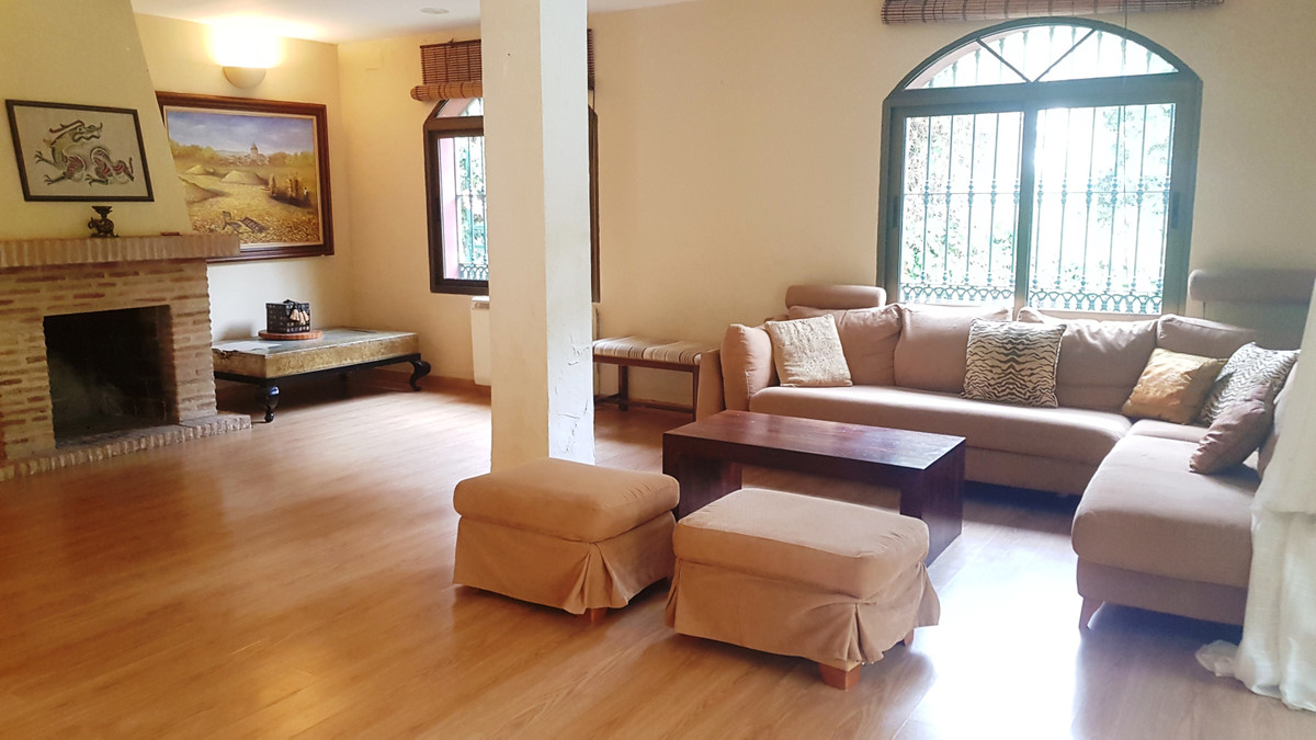 Se vende Villa - Chalet de 5 dormitorios en Costa Del Sol, Málaga, España