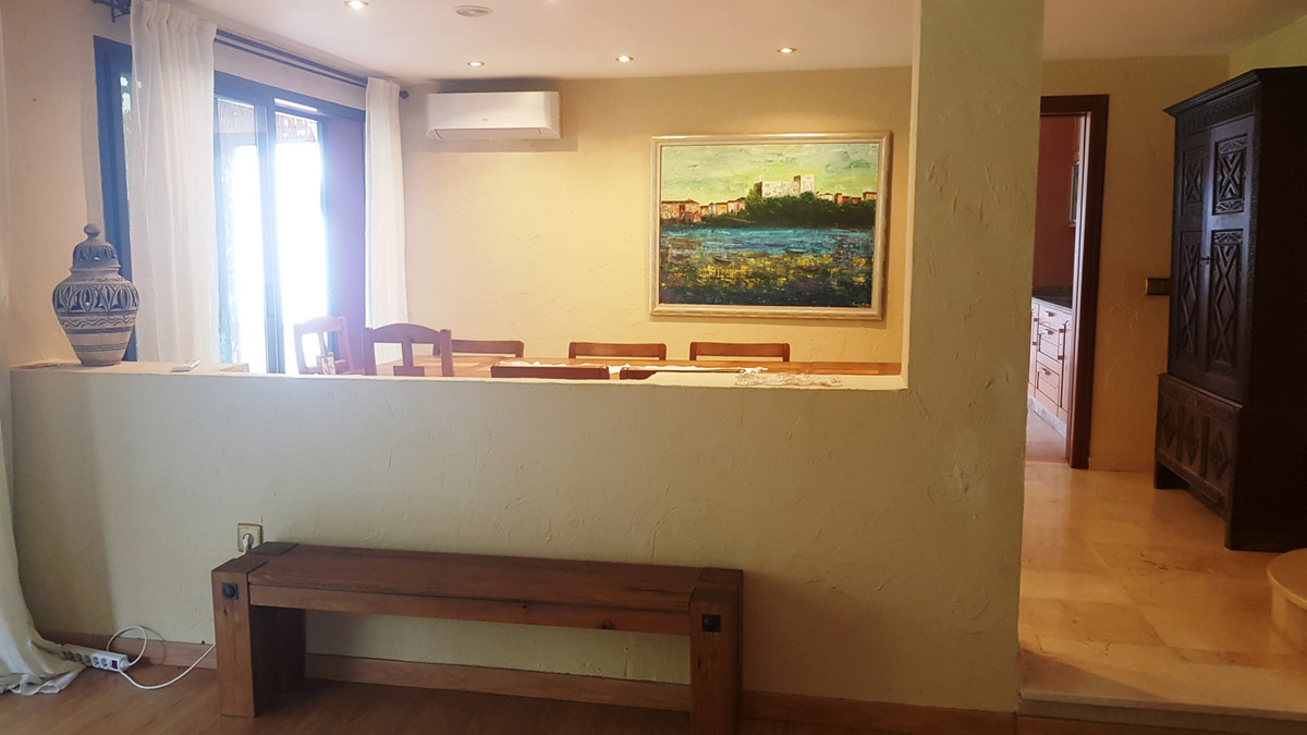 Se vende Villa - Chalet de 5 dormitorios en Costa Del Sol, Málaga, España