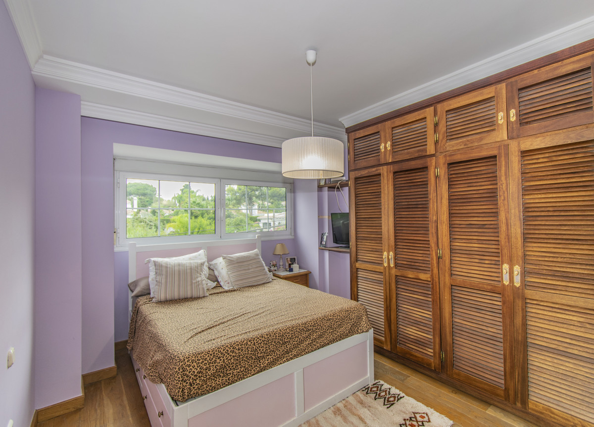 Se vende Villa - Chalet de 4 dormitorios en Costa Del Sol, Málaga, España