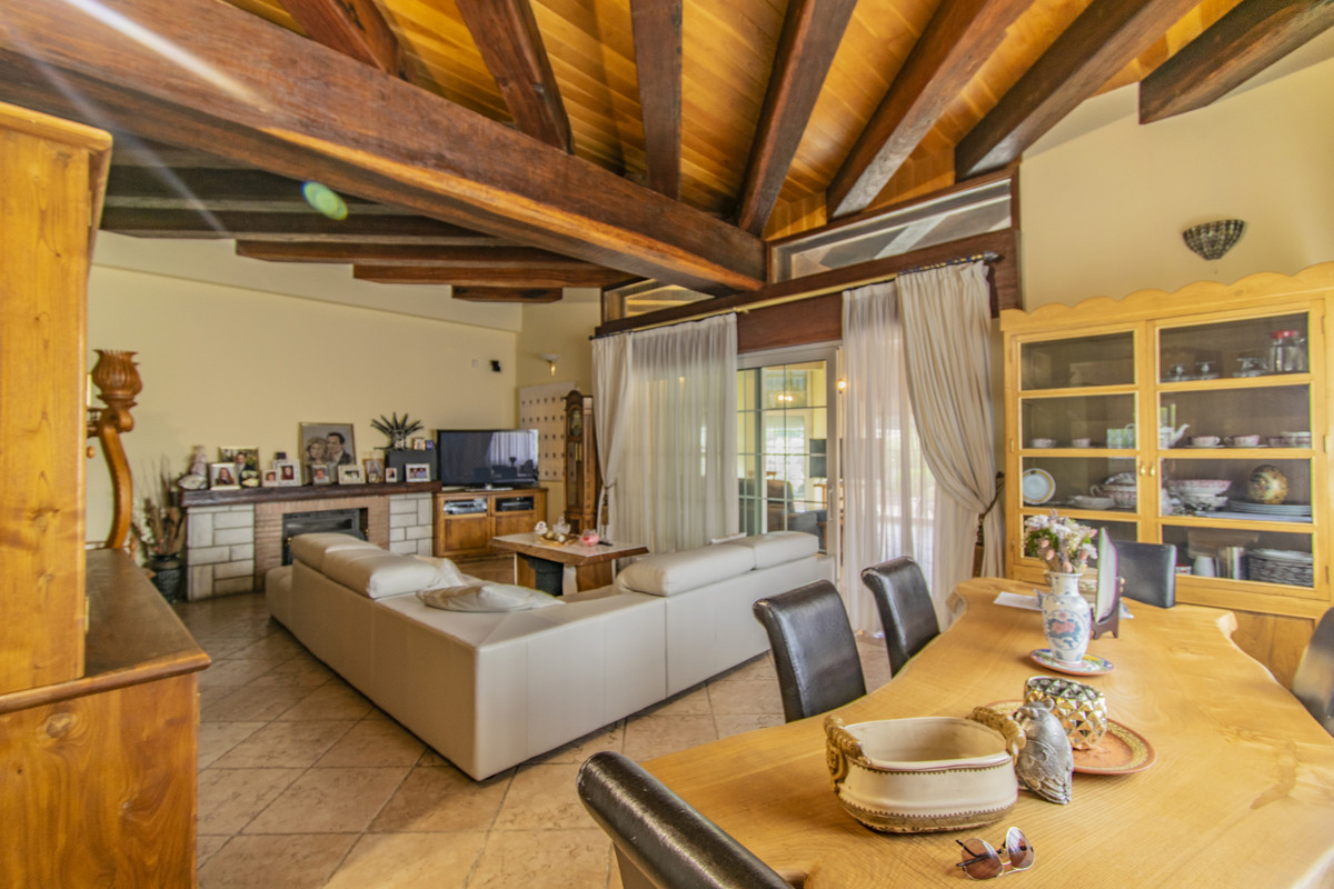 Se vende Villa - Chalet de 4 dormitorios en Costa Del Sol, Málaga, España