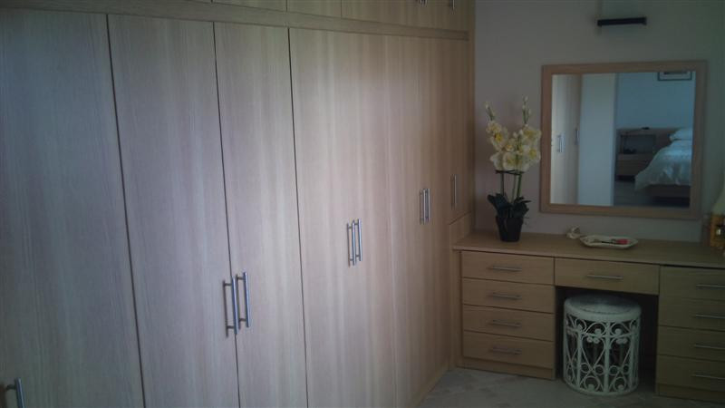 5 Bed Apartment for sale in La Duquesa Costa Del Sol, Málaga, Spain