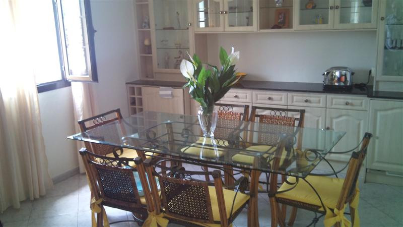 5 Bed Apartment for sale in La Duquesa Costa Del Sol, Málaga, Spain