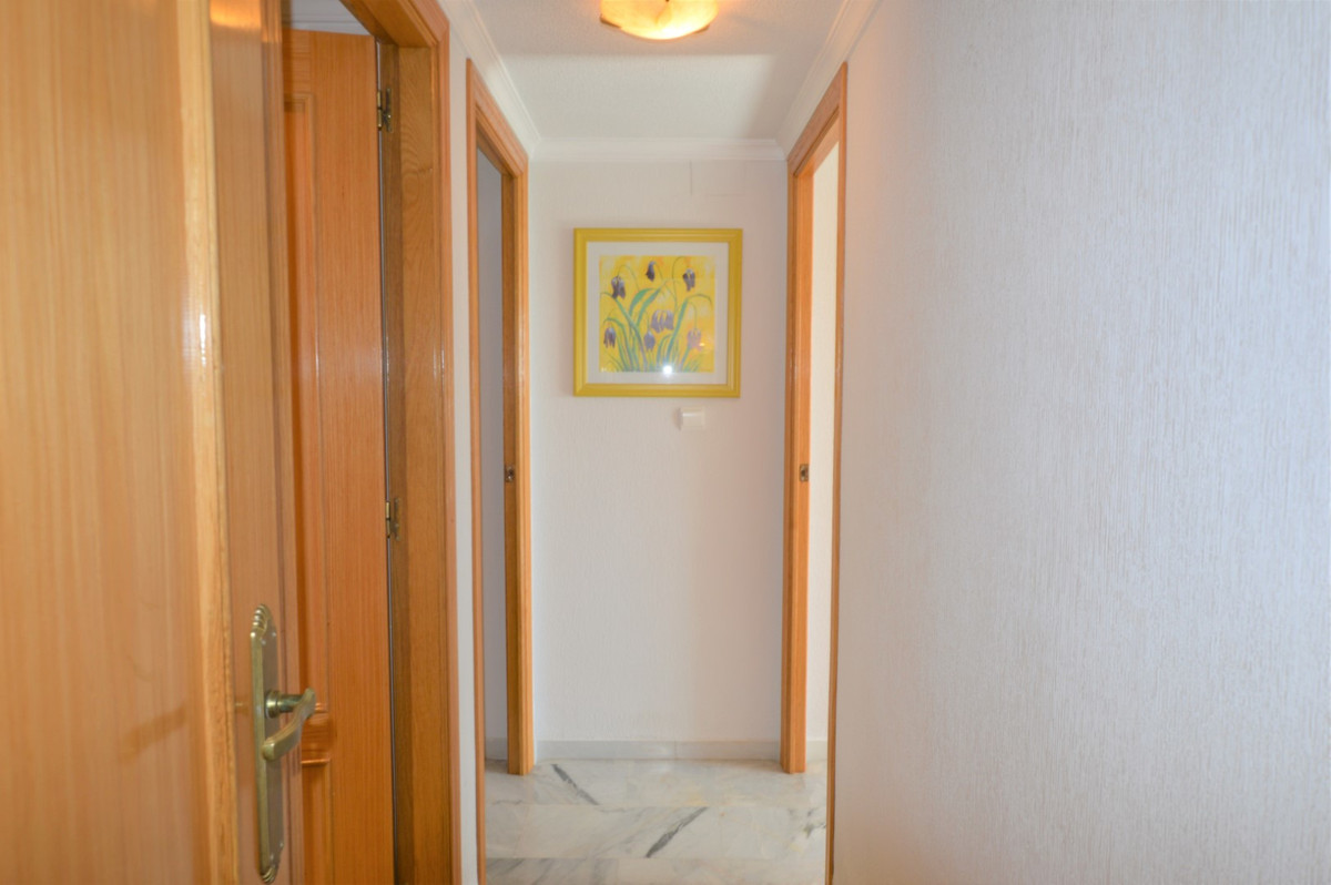 Se vende Apartamento Planta Media de 2 dormitorios en Costa Del Sol, Málaga, España