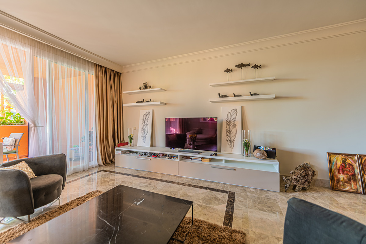 3 Bed Apartment for sale in Nueva Andalucía Costa Del Sol, Málaga, Spain