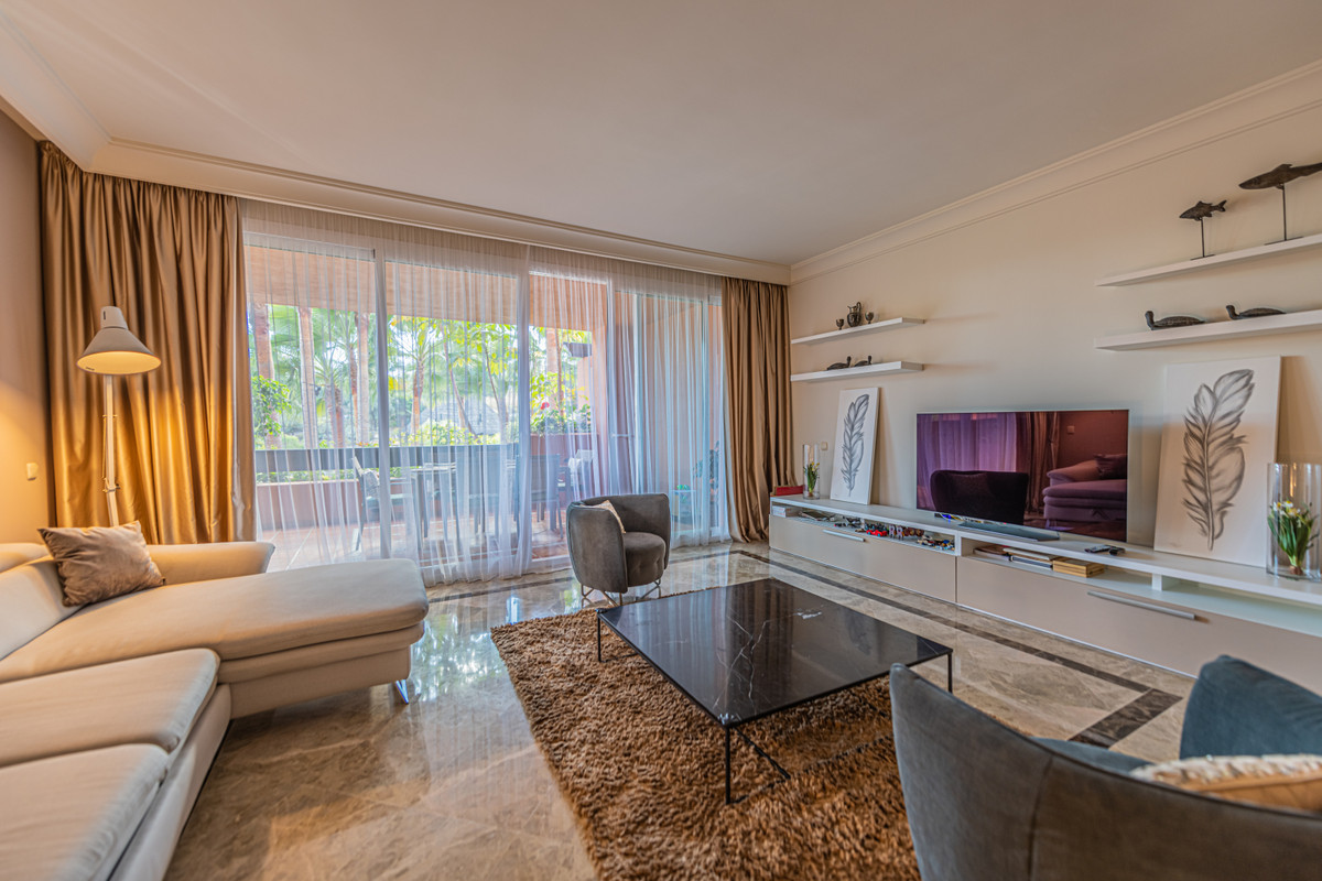 3 Bed Apartment for sale in Nueva Andalucía Costa Del Sol, Málaga, Spain