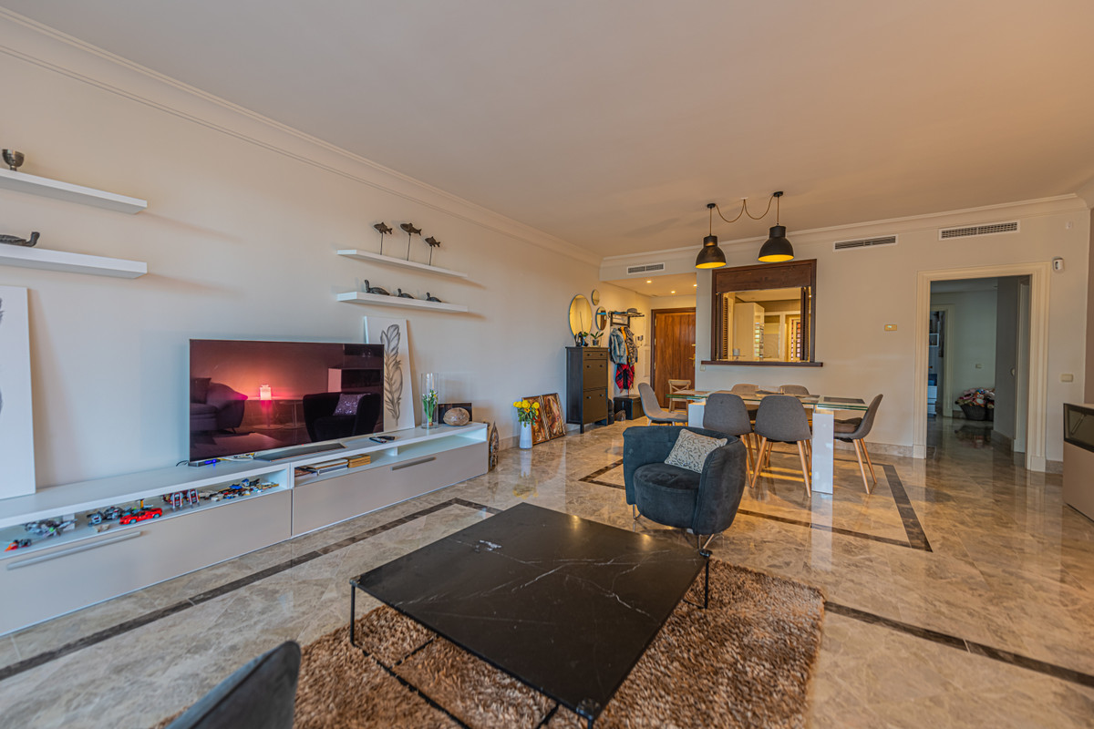 3 Bed Apartment for sale in Nueva Andalucía Costa Del Sol, Málaga, Spain