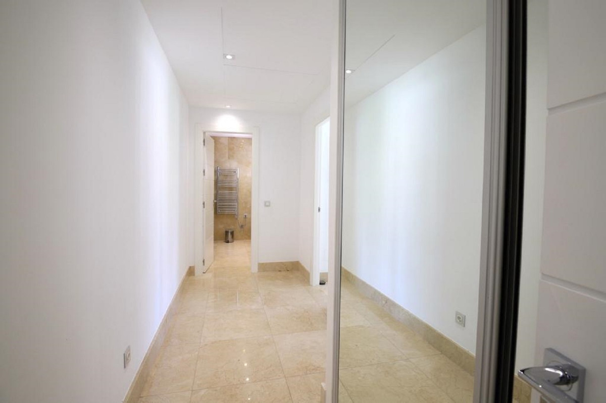 6 Bed Townhouse for sale in Las Brisas Costa Del Sol, Málaga, Spain