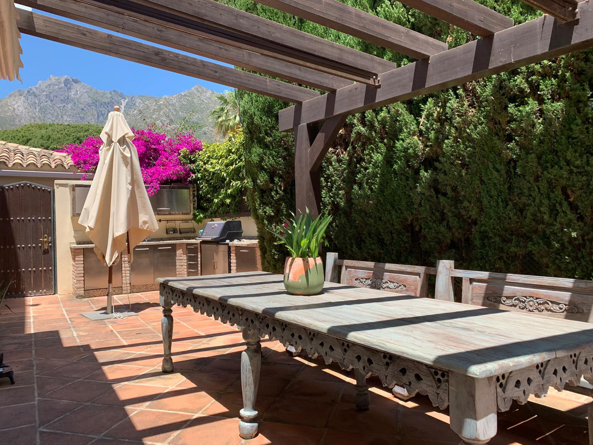 Se vende Villa - Chalet de 5 dormitorios en Costa Del Sol, Málaga, España