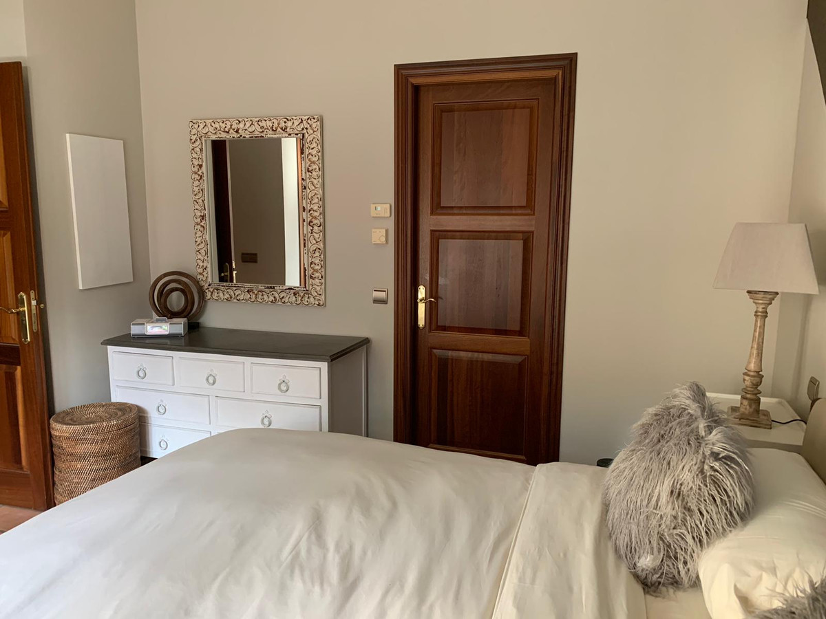 Se vende Villa - Chalet de 5 dormitorios en Costa Del Sol, Málaga, España