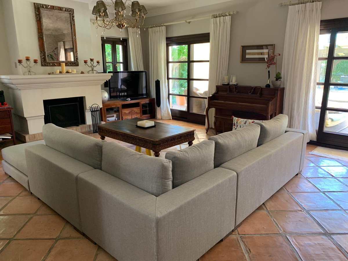 Se vende Villa - Chalet de 5 dormitorios en Costa Del Sol, Málaga, España