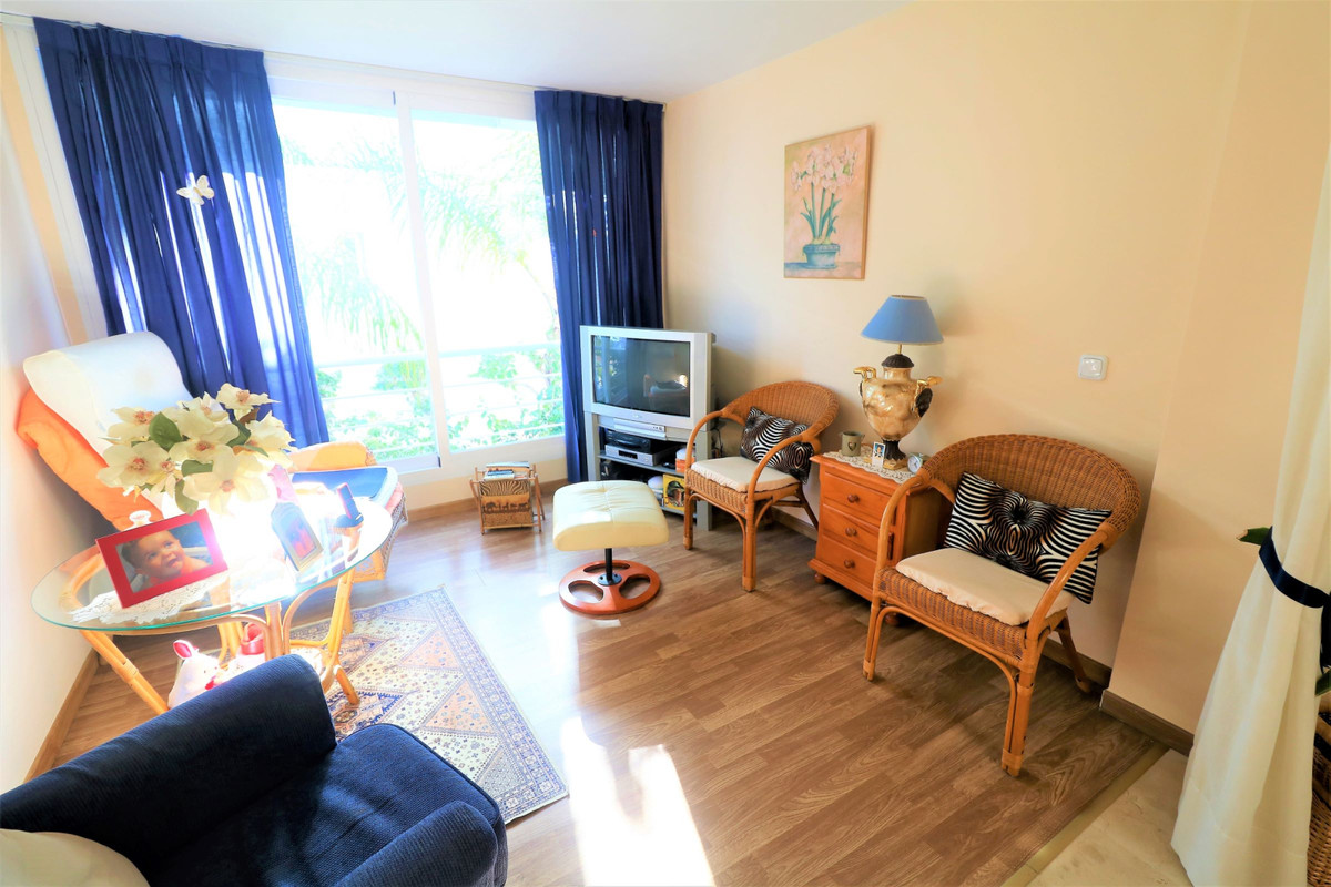 3 Bed Townhouse for sale in Estepona Costa Del Sol, Málaga, Spain